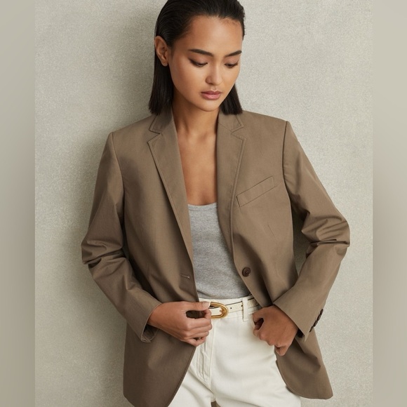 Reiss “Hope” Single Breasted Cotton Blazer
NWT Retail 425 usd - Picture 4 of 6